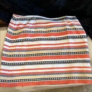 Loft slight textured skirt.